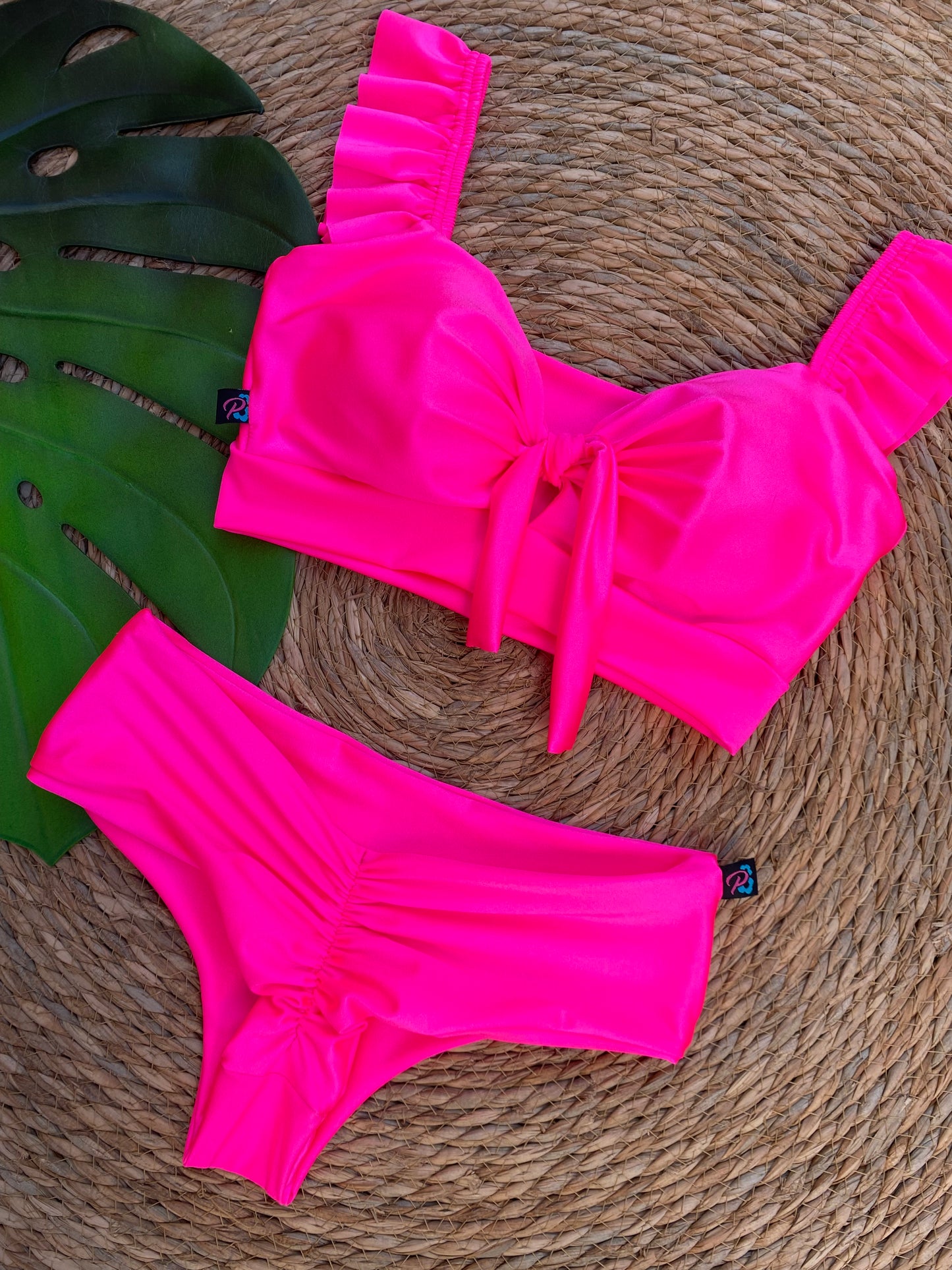 Bikini Odisea fucsia flúor