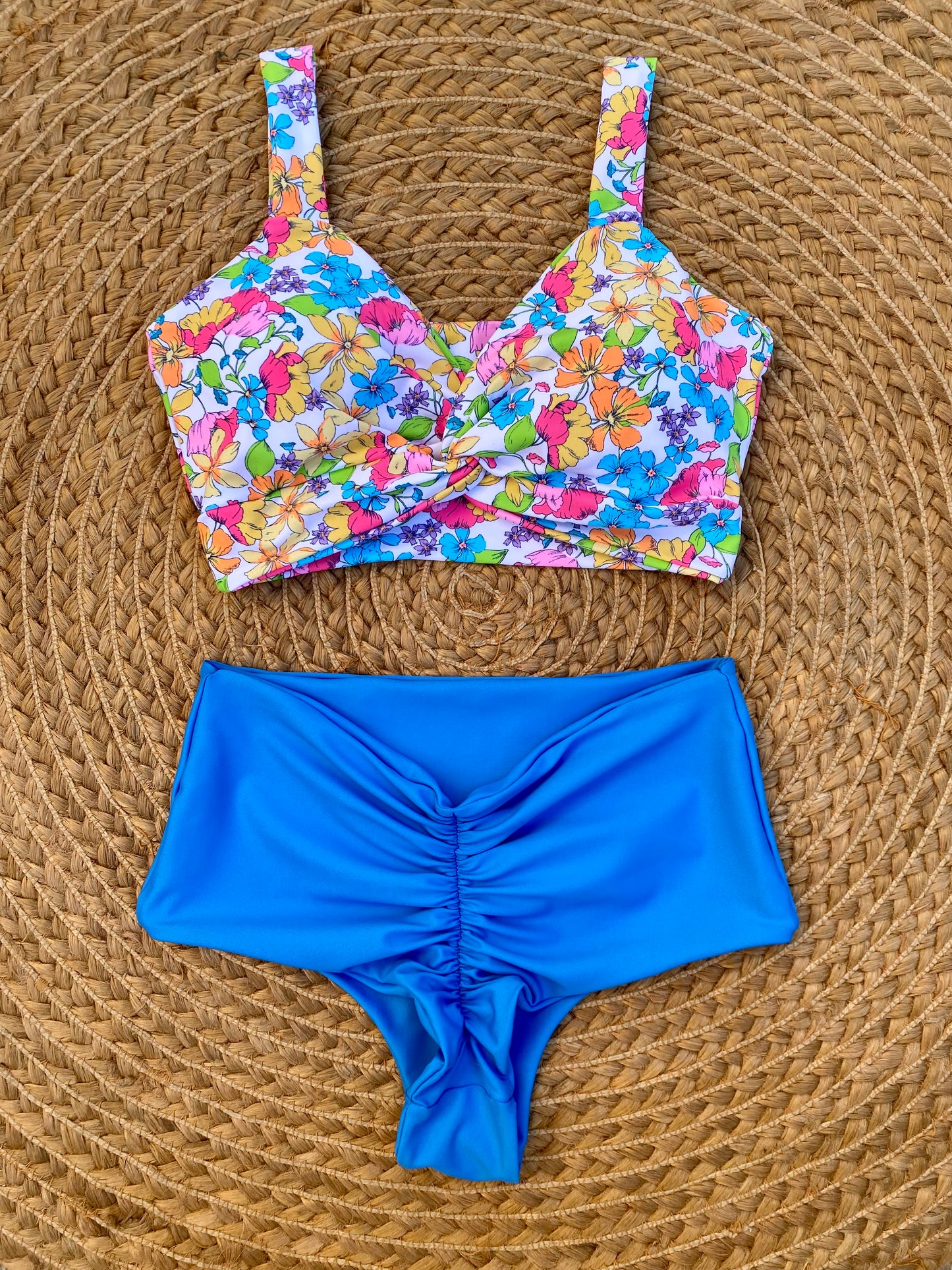 BIKINI NAREA