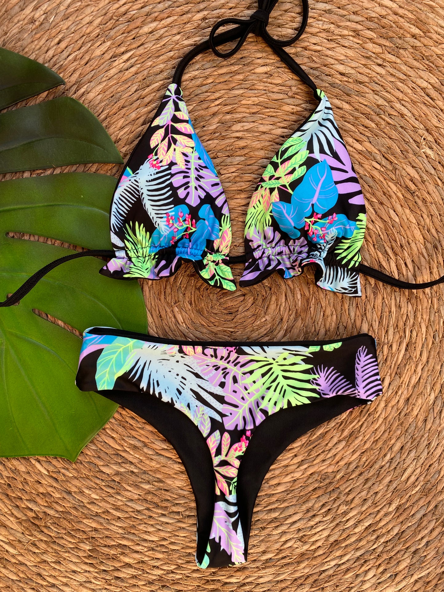 BIKINI AINARA