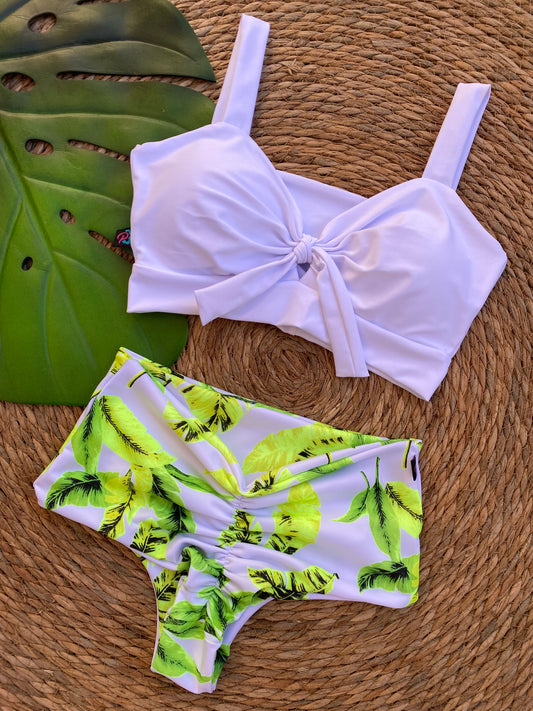 Bikini cenote